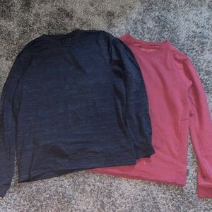 2 Men’s medium lululemon Crew neck long sleeve sweaters